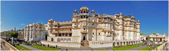 View of the eastern facade of the City Palace